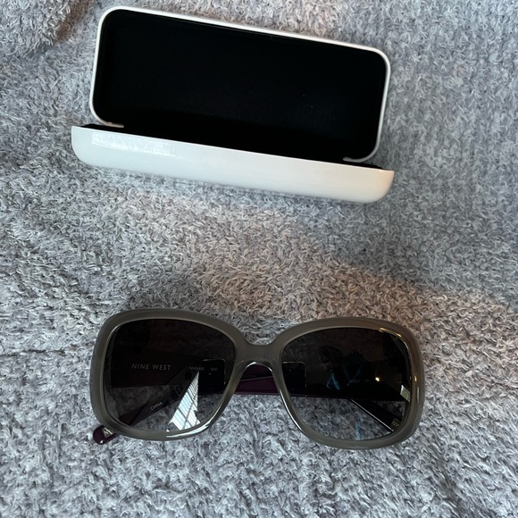 Nine West Women’s Sunglasses - Picture 5 of 9